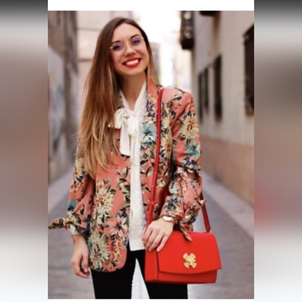 NWOT Carolina Belle Floral blazer Small